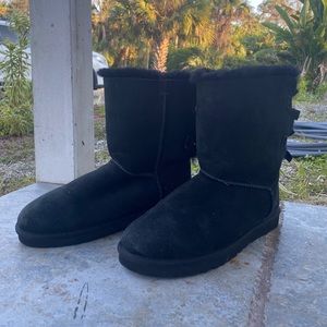 Bailey Bow II UGG Black - NWOT